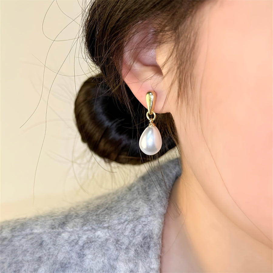 1 Pair of Korean Style Elegant Teardrop Imitation Pearl Stud Earrings, Personality Simple Vintage Design Earrings