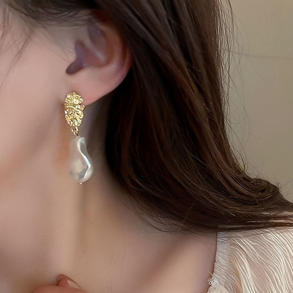 A Pair of Japanese and Korean Style Pleated Geometric Irregular Plastic Earrings