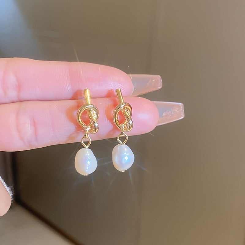 1 Pair of Personalized Design Elegant Temperament Knotted Baroque Imitation Pearl Earrings, Suitable for Women'S Daily Decoration And Banquet Creative Gifts