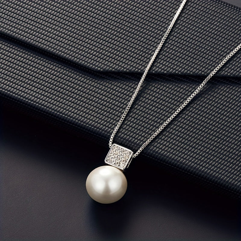Fashionable Women'S Imitation Pearl Necklace And Earring Jewelry Set, Featuring a Simple Square Rhinestone Pendant And Stud Earrings, Perfect As a Two-Piece Accessory Gift for Birthdays, Parties, Celebrations, And Holidays, Ideal for Mothers And Girlfrien