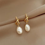 1 Pair of Personalized Design Elegant Temperament Knotted Baroque Imitation Pearl Earrings, Suitable for Women'S Daily Decoration And Banquet Creative Gifts