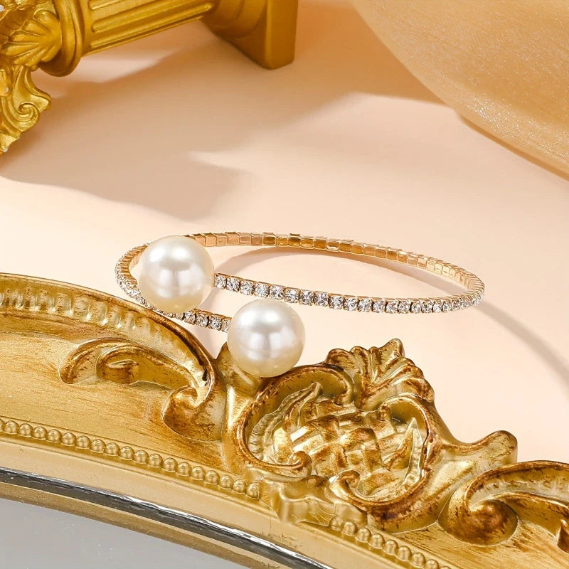 Bracelets for Women – Pearléa Open Pearl Bracelet, Golden