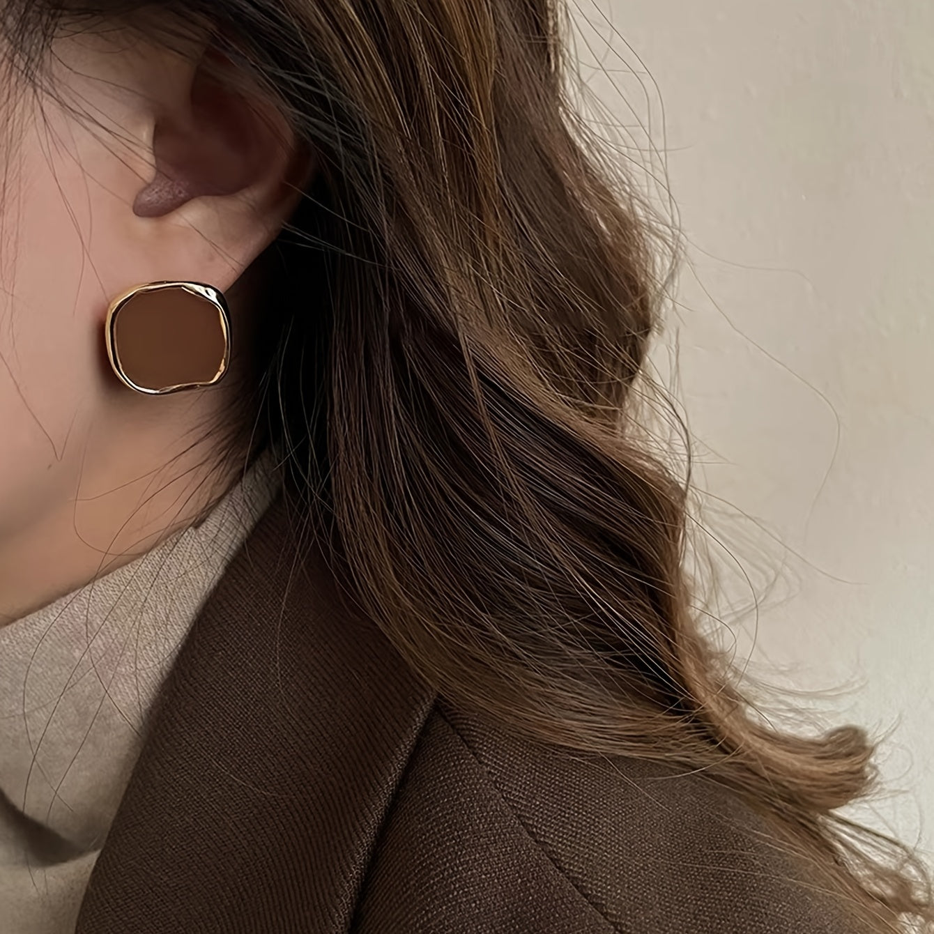 Brincos de Estudo Quadrados Geométricos de Inspiração Vintage para Mulheres - Versáteis & Chiques, Perfeitos para Vestuário Casual ou Festas