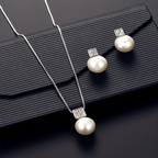 Fashionable Women'S Imitation Pearl Necklace And Earring Jewelry Set, Featuring a Simple Square Rhinestone Pendant And Stud Earrings, Perfect As a Two-Piece Accessory Gift for Birthdays, Parties, Celebrations, And Holidays, Ideal for Mothers And Girlfrien
