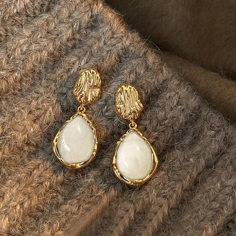 Ivory Muse Vintage Drop Earrings detail